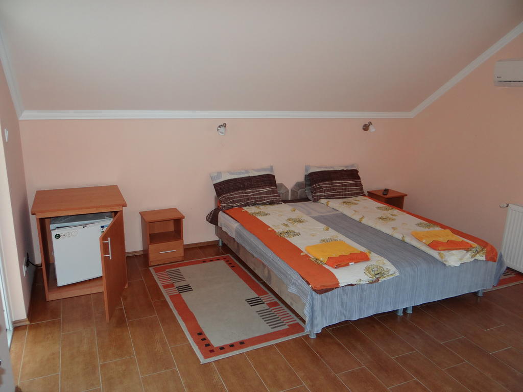 Marinica Apartman Хайдусобосло Номер фото